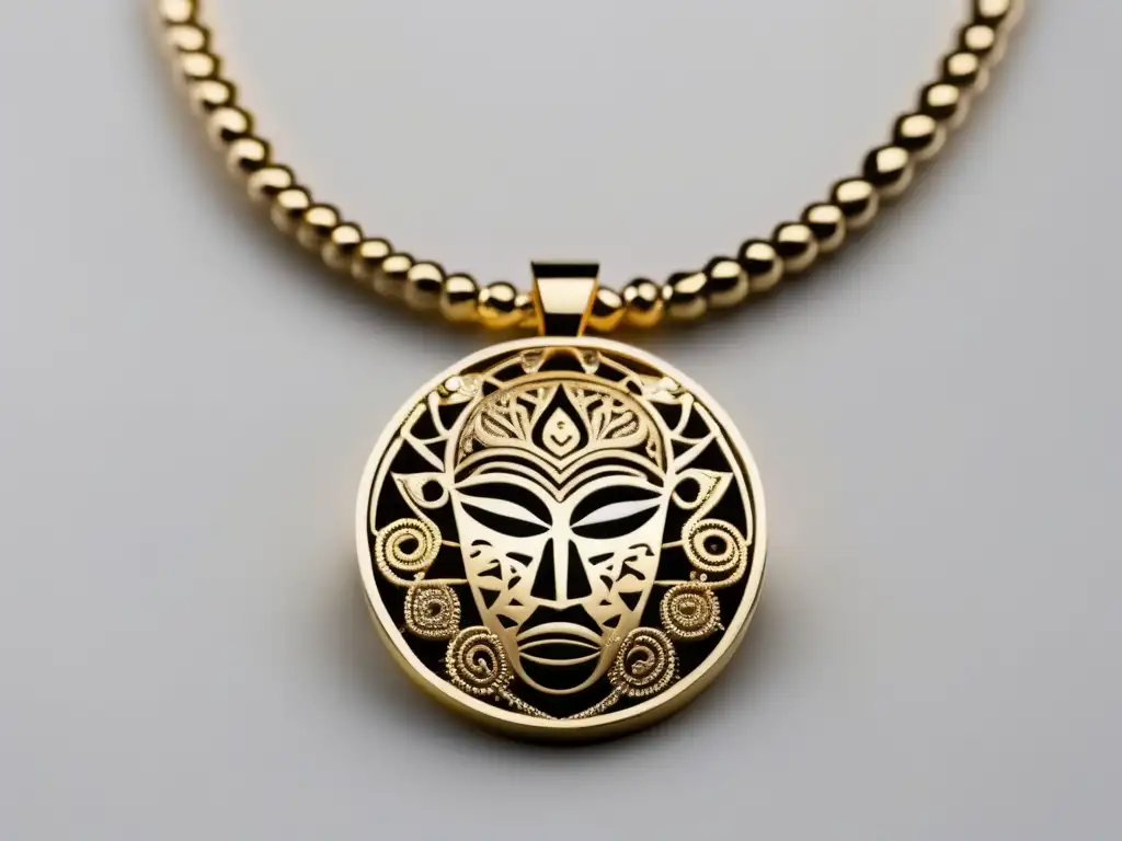 Influencia de la joyería africana en un collar de oro con diseño tribal y elegante