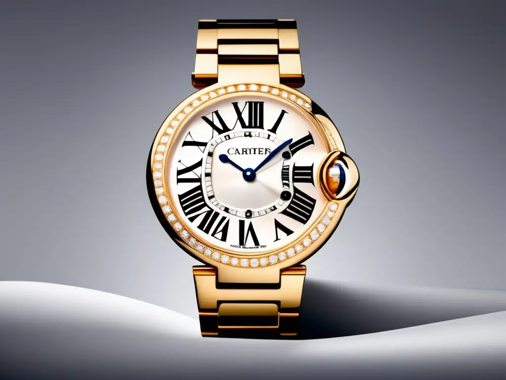 Un reloj Cartier elegante y minimalista, con pulsera de oro y diamantes, reflejando la sofisticación atemporal de la marca